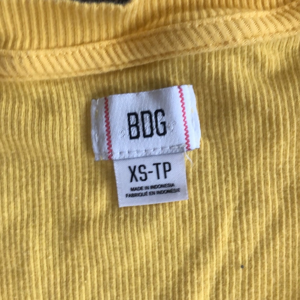 BDG Yellow Button-Up Ribbed Top - Picture 4 of 4